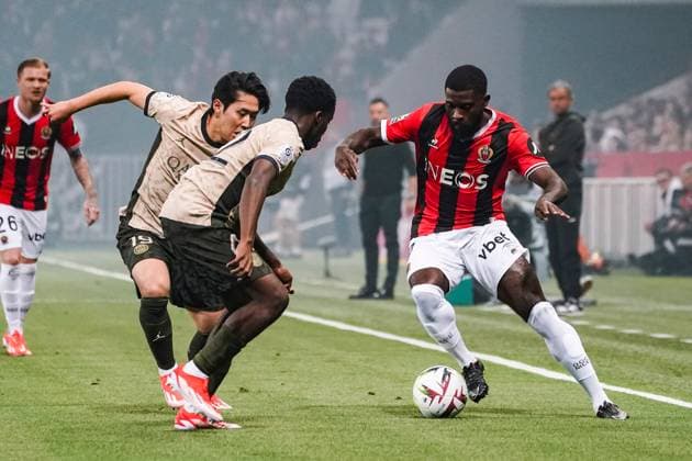 JÃ rÃ mie Boga (OGC Nice) FOOTBALL : OGC Nice vs Paris SG - Ligue 1 Uber Eats - Nice - 15 05 2024 NorbertScanella Panoramic 