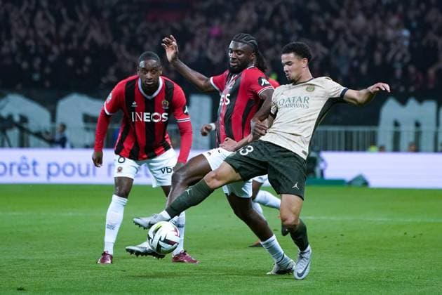 Warren ZaÃ¯re-Emery (Paris SG) - Terem Moffi (OGC Nice) FOOTBALL : OGC Nice vs Paris SG - Ligue 1 Uber Eats - Nice - 15 05 2024 NorbertScanella Panoramic 