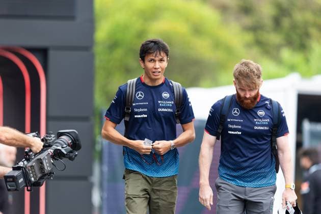 ALBON Alexander (tha), Williams Racing FW46, portrait during the Formula 1 MSC Cruises Gran Premio del Made in Italy e Dell™Emilia-Romagne 2024, 7th round of the 2024 Formula One World Championship, WM, Weltmeisterschaft from May 17 to 19, 2024 on the Autodromo Enzo e Dino Ferrari, in Imola, Italy - F1 - EMILIA-ROMAGNA GRAND PRIX 2024 DPPI Panoramic  240516_R07_EMR_DP_JFR64154