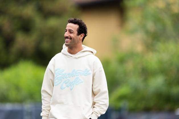 RICCIARDO Daniel (aus), Visa Cash App RB F1 Team VCARB 01, portrait during the Formula 1 MSC Cruises Gran Premio del Made in Italy e Dell™Emilia-Romagne 2024, 7th round of the 2024 Formula One World Championship, WM, Weltmeisterschaft from May 17 to 19, 2024 on the Autodromo Enzo e Dino Ferrari, in Imola, Italy - F1 - EMILIA-ROMAGNA GRAND PRIX 2024 DPPI Panoramic  240516_R07_EMR_DP_JFR64395