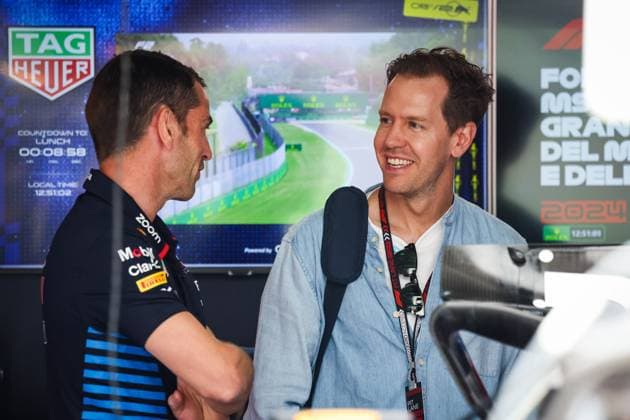 VETTEL Sebastian, former F1 Champion, in the Red Bull Racing garage, during the Formula 1 MSC Cruises Gran Premio del Made in Italy e Dell™Emilia-Romagne 2024, 7th round of the 2024 Formula One World Championship, WM, Weltmeisterschaft from May 17 to 19, 2024 on the Autodromo Enzo e Dino Ferrari, in Imola, Italy - F1 - EMILIA-ROMAGNA GRAND PRIX 2024 DPPI Panoramic  240516_R07_EMR_DP_FG008541