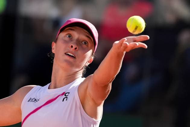 Internazionali BNL D Italia 2024 - Day Eleven Iga Swiatek of Poland in action during the Women™s Singles semi-final match between Iga Swiatek and Coco Gauff on Day Eleven of Internazionali BNL D Italia 2024 at Foro Italico on May 16, 2024 in Rome, Italy. Rome Foro Italico Lazio Italy Copyright: xGiuseppexMaffiax IBI_DAY11_SWIATEK-GAUFF_160524DSC02895