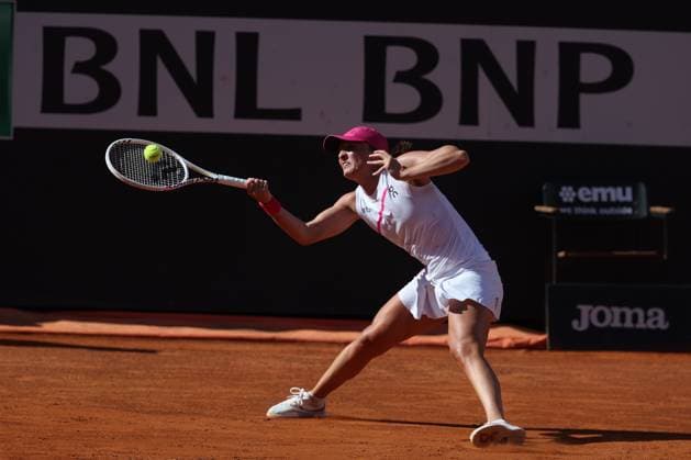 Rome, Italy 16.05.2024: Iga Swiatek (POL) vs Coco Gauff (USA) during Internazionali BNL 2024 Women s WTA, Tennis Damen 1000 Open tennis tournament in Rome at Grand Stand Arena .  Copyright: xMarcoxIacobucci IPAxSportx xipa-x xx IPA_46144489 IPA_Agency_IPA46144489