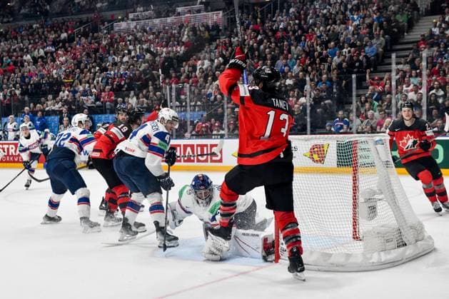 PRAGUE, CZECH REPUBLIC MAY 16 Brandon Tanev of Canada celebrate his goal during the preliminary round match between Canada and Norway at Prague Arena on May 16, 2024 in Prague, Czech Republic Prague Prague Arena Czech Republic Copyright: xJustPictures.ch AndreaxBrancax jp-en-EuSpIm-AB_16052024_DSC_1859