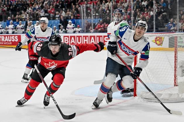 PRAGUE, CZECH REPUBLIC MAY 16 Brandon Hagel of Canada and Christian Kaasastul of Norway in action during the preliminary round match between Canada and Norway at Prague Arena on May 16, 2024 in Prague Prague, Czech Republic Prague Prague Arena Czech Republic Copyright: xJustPictures.ch AndreaxBrancax jp-en-EuSpIm-AB_16052024_AAB_7306