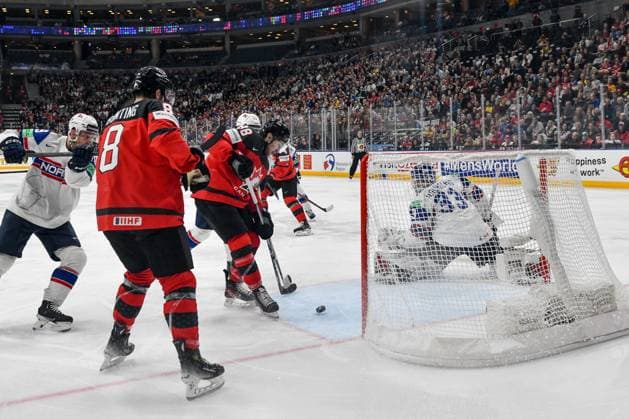 PRAGUE, CZECH REPUBLIC MAY 16 Andrew Mangiapane of Canada scores against goalkeeper Henrik Haukeland of Norway during the preliminary round match between Canada and Norway at Prague Arena on May 16, 2024 in Prague Prague, Czech Republic Prague Prague Arena Czech Republic Copyright: xJustPictures.ch AndreaxBrancax jp-en-EuSpIm-AB_16052024_DSC_1946