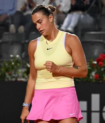 (240517) -- ROME, May 17, 2024 -- Aryna Sabalenka celebrates a point during the women s singles semifinal match between Aryna Sabalenka of Belarus and Danielle Collins of the United States at the WTA, Tennis Damen Italian Open in Rome, Italy, May 16, 2024. (Photo by Xinhua) (SP)ITALY-ROME-TENNIS-WTA-ITALIAN OPEN-SEMIFINAL AlbertoxLingria 