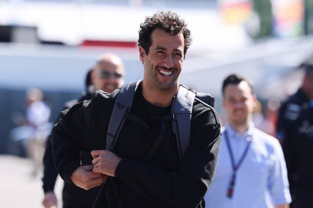 3 Daniel Ricciardo Visa Cash App RB Formula One Team Racing Bulls, 03 ,ITA, Formula 1 World Championship, Grand Prix Emilia Romagna Imola, Autodromo Enzo e Dino Ferrari, Media Day, 17 05 2024 ITA, Formula 1 World Championship, Grand Prix Emilia Romagna Imola, Autodromo Enzo e Dino Ferrari, Media Day, 17 05 2024 Imola Copyright: xEibner-Pressefoto AnnikaxGrafx EP_AGF