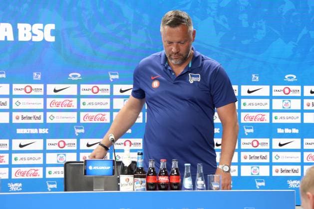 DEU, DFL, 2 FBL, Hertha BSC , PK, 17 05 2024, Hertha BSC Geschaeftsstelle, Berlin, DEU, DFL, 2 FBL, Hertha BSC , PK, im Bild Cheftrainer Pal Dardai Hertha BSC Berlin DFL regulations prohibit any use of Photographs as image sequences and or quasi video Foto Juergen Engler nordphoto GmbH nordphotoxGmbHx xEngler nph00076