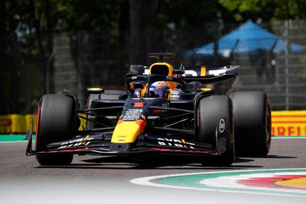 May 17, 2024, Imola, Italia: Max Verstappen of Netherlands and Red Bull Racing drive on track during the Free Practice of the Formula 1 Gran Premio del Made in Italy e dell™Emilia-Romagna at Enzo e Dino Ferrari Circuit on May 17 2024 in Imola, Italy..ANSA DANILO DI GIOVANNI Formula 1 GP of Italy - Free Practice  - ZUMAa110 20240517_zaf_a110_013 Copyright: xDaniloxDixGiovannix