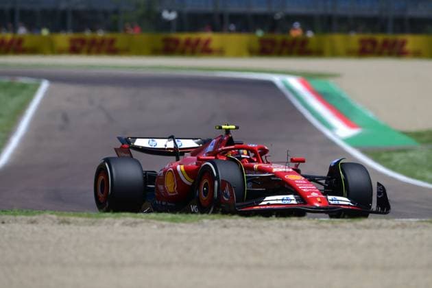 F1 Grand Prix of Emilia-Romagna - Practice Carlos Sainz of Scuderia Ferrari is driving his single-seater during free practice of the Gran Premio dell Emilia Romagna e del Made in Italy, the 7th stage of the Formula 1 World Championship, WM, Weltmeisterschaft in Autodromo Enzo e Dino Ferrari, Imola, Emilia Romagna, Italy, on May 17, 2024. Imola Italy  Copyright: xAndreaxDiodatox originalFilename:diodato-notitle240517_npce8.jpg