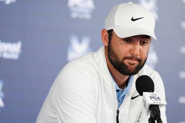 LOUISVILLE, KY - MAY 17: PGA, Golf Herren golfer Scottie Scheffler speaks to the media following his arrest on Friday morning and following his round on May 17, 2024, during the 2024 PGA Championship at Valhalla Golf Club in Louisville, Kentucky. (Photo by Brian Spurlock Icon Sportswire) GOLF: MAY 17 PGA Championship EDITORIAL USE ONLY Icon2405174