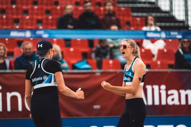 Beach volleyball women German Beach Tour 2024 Tourstop Düsseldorf 17 05 2024 Nele Barber on the right and Melanie Gernert on the left cheering City Sports venue Federal state Germany