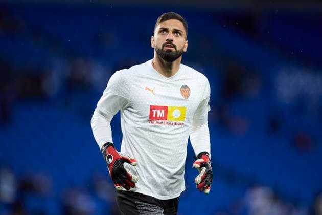 Real Sociedad v Valencia CF - LaLiga EA Sports Giorgi Mamardashvili of Valencia CF looks on prior to the LaLiga EA Sports match between Real Sociedad and Valencia CF at Reale Arena on May 16, 2024, in San Sebastian, Spain. San Sebastian Reale Arena Basque Country Spain RL_RSOvVAL_00002 Copyright: xRicardoxLarreinax