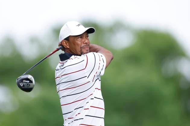 LOUISVILLE, KY - MAY 17: Tiger Woods (USA) hits a drive at the 12th hole during the second round of the 2024 PGA, Golf Herren Championship at Valhalla Golf Club on May 17, 2024 in Louisville, Kentucky. (Photo by Joe Robbins Icon Sportswire) GOLF: MAY 17 PGA Championship EDITORIAL USE ONLY Icon573240517053