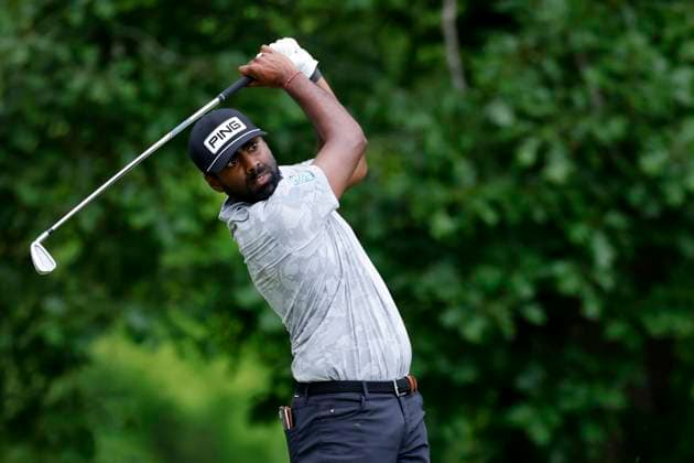 LOUISVILLE, KY - MAY 17: Sahith Theegala (USA) plays a shot at the 11th hole during the second round of the 2024 PGA, Golf Herren Championship at Valhalla Golf Club on May 17, 2024 in Louisville, Kentucky. (Photo by Joe Robbins Icon Sportswire) GOLF: MAY 17 PGA Championship EDITORIAL USE ONLY Icon573240517073