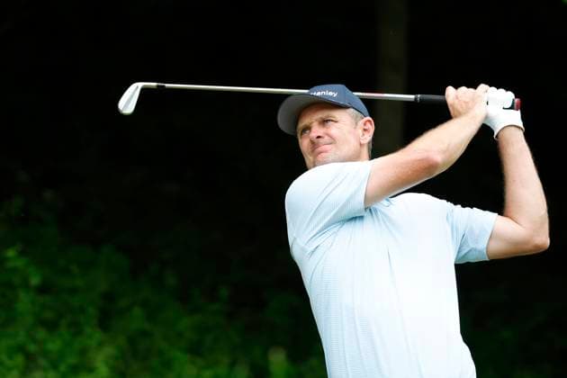 LOUISVILLE, KY - MAY 17: Justin Rose hits his tee shot on No. 2 during the second round of the PGA, Golf Herren Championship, May 17, 2024, at Valhalla Golf Club in Louisville, Kentucky.(Photo by Matthew Maxey Icon Sportswire) GOLF: MAY 17 PGA Championship EDITORIAL USE ONLY Icon240517064