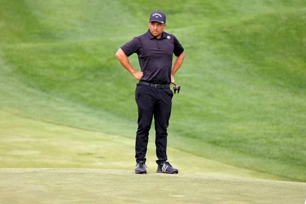 LOUISVILLE, KY - MAY 17: PGA, Golf Herren golfer Xander Schauffele putts on the 17th hole during the second round of the 2024 PGA Championship at Valhalla Golf Club in Louisville, Kentucky. (Photo by Brian Spurlock Icon Sportswire) GOLF: MAY 17 PGA Championship EDITORIAL USE ONLY Icon240517102