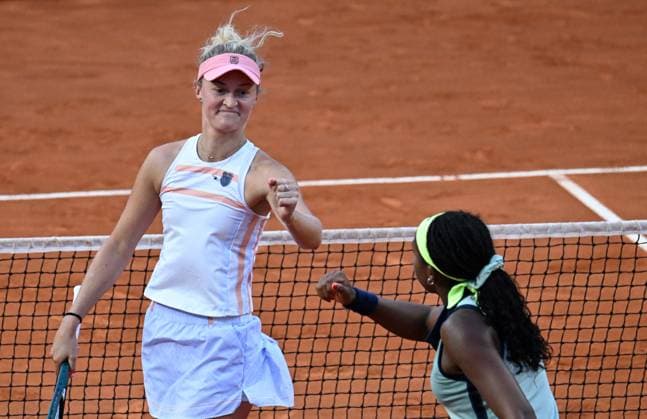 (240518) -- ROME, May 18, 2024 -- Coco Gauff (R) Erin Routliffe react during the women s doubles semifinal match between Wang Xinyu Zheng Saisai of China and Coco Gauff of the United States Erin Routliffe of New Zealand at the WTA, Tennis Damen Italian Open in Rome, Italy, May 17, 2024. (Photo by Xinhua) (SP)ITALY-ROME-TENNIS-WTA-ITALIAN OPEN-SEMIFINAL AlbertoxLingria 