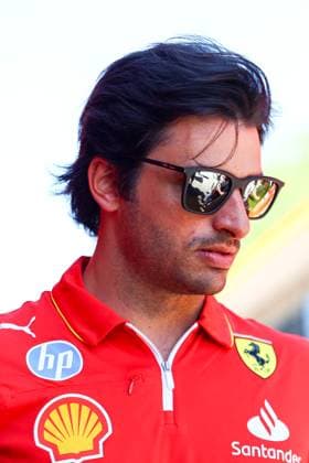 Carlos Sainz of Spain and Ferrari gestures, gestures, Qualifying, F1 Emilia Romagna Grand Prix 2024, Autodromo Enzo e Dino Ferrari on May 18, 2024 in Imola, Italy Photo by Diogo Cardoso DeFodi Images Carlos Sainz of Spain and Ferrari gestures arriving in the paddock, Qualifying, F1 Emilia Romagna Grand Prix 2024, Autodromo Enzo e Dino Ferrari on May 18, 2024 in Imola, Italy Photo by Diogo Cardoso DeFodi Images Defodi 645 f1imo20240518 0675 Defodi-645