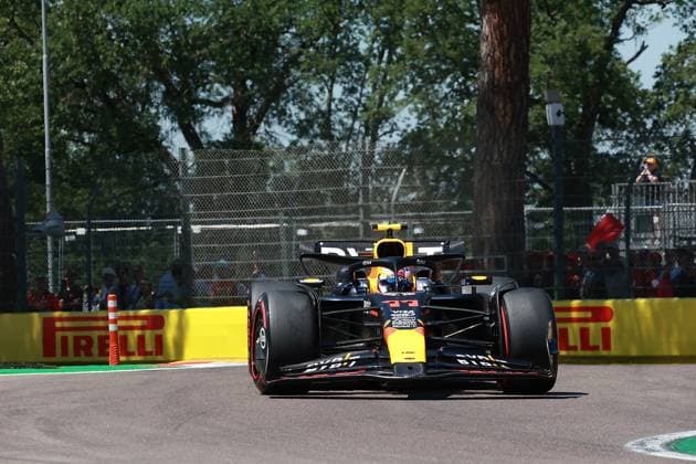 Formula 1 Grand Prix Emilia Romagna 2024 18 05 2024, Autodromo Enzo e Dino Ferrari, Imola, Formula 1 Grand Prix Emilia Romagna 2024 ,in the picture accident of Sergio Perez MEX , Oracle Red Bull Racing nordphotoxGmbHx xBratic nph00250