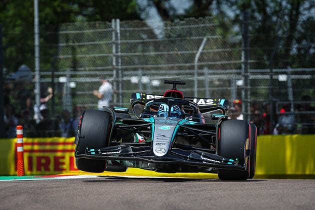 63 RUSSELL George (gbr), Mercedes AMG F1 Team W15, action63 RUSSELL George (gbr), Mercedes AMG F1 Team W15, action during the Formula 1 MSC Cruises Gran Premio del Made in Italy e Dell™Emilia-Romagne 2024, 7th round of the 2024 Formula One World Championship, WM, Weltmeisterschaft from May 17 to 19, 2024 on the Autodromo Enzo e Dino Ferrari, in Imola, Italy - F1 - EMILIA-ROMAGNA GRAND PRIX 2024 DPPI Panoramic 240518_R07_EMR_DP_XB3_0236