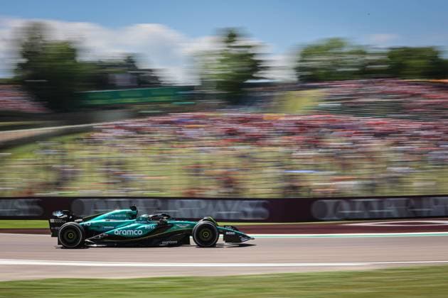 18 STROLL Lance (can), Aston Martin F1 Team AMR24, action during the Formula 1 MSC Cruises Gran Premio del Made in Italy e Dell™Emilia-Romagne 2024, 7th round of the 2024 Formula One World Championship, WM, Weltmeisterschaft from May 17 to 19, 2024 on the Autodromo Enzo e Dino Ferrari, in Imola, Italy - F1 - EMILIA-ROMAGNA GRAND PRIX 2024 DPPI Panoramic  240518_R07_EMR_DP_JFR68152