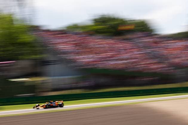 04 NORRIS Lando (gbr), McLaren F1 Team MCL38, action during the Formula 1 MSC Cruises Gran Premio del Made in Italy e Dell™Emilia-Romagne 2024, 7th round of the 2024 Formula One World Championship, WM, Weltmeisterschaft from May 17 to 19, 2024 on the Autodromo Enzo e Dino Ferrari, in Imola, Italy - F1 - EMILIA-ROMAGNA GRAND PRIX 2024 DPPI Panoramic  240518_R07_EMR_DP_JFR68271