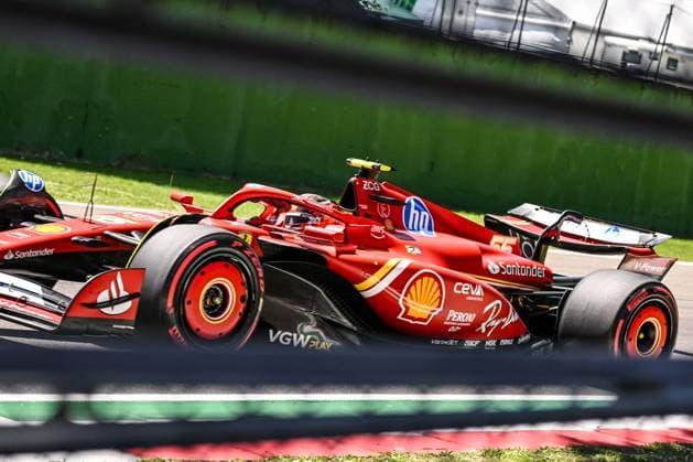 Formula 1 Championship - FORMULA 1 MSC CRUISES GRAN PREMIO DELL EMILIA-ROMAGNA 2024 - Free Practice 3 and Qualifying Carlos Sainz Ferrari Spa Scuderia Ferrari during FORMULA 1 MSC CRUISES GRAN PREMIO DELL EMILIA-ROMAGNA 2024 - Free Practice 3 and Qualifying, Formula 1 Championship in Imola, Italy, May 18 2024 Imola Italy  Copyright: xIPAxSport ABACAx