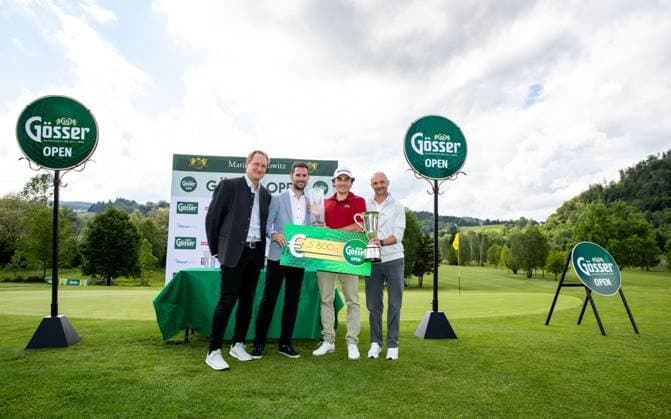 GOLF - Goesser Open 2024 MARIA LANKOWITZ,AUSTRIA,18.MAY.24 - GOLF - Alps Tour, Goesser Open, GC Erzherzog Johann. Image shows Klaus Geyrhofer (Murhof), Jakob Kalcher (Goesser), Maximilian Steinlechner (AUT) and tournament director Alessandro Pia (Alps Tour Golf). Keywords: trophy.  GEPAxpictures xMaticxKlansek