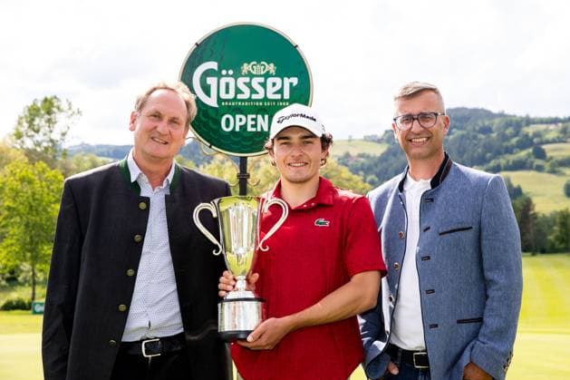 GOLF - Goesser Open 2024 MARIA LANKOWITZ,AUSTRIA,18.MAY.24 - GOLF - Alps Tour, Goesser Open, GC Erzherzog Johann. Image shows Klaus Geyrhofer (Murhof), Maximilian Steinlechner (AUT) and Engelbert Pignitter (GC Erzherzog Johann). Keywords: trophy.  GEPAxpictures xMaticxKlansek