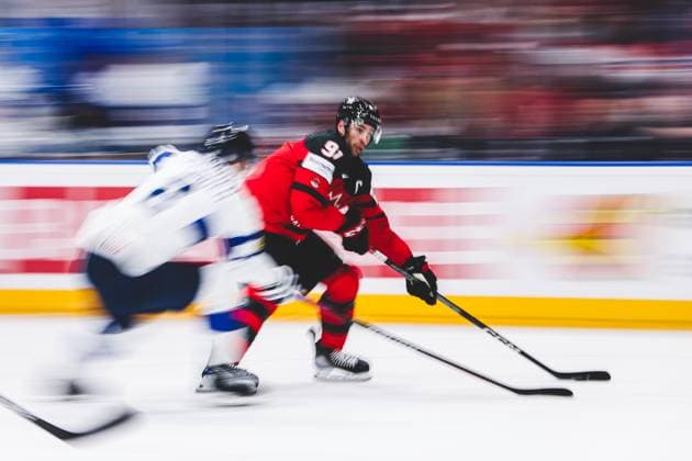 Ice hockey, Eishockey - IIHF WC 2024 PRAGUE,CZECH REPUBLIC,18.MAY.24 - ICE HOCKEY - IIHF Ice Hockey World Championship, WM, Weltmeisterschaft 2024, group stage, Canada vs Finland. Image shows John Tavares (CAN).  GEPAxpictures xDanielxGoetzhaber