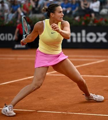 Tennis, WTA-Turnier in Rom, Finale, Iga Swiatek - Aryna Sabalenka May 18, 2024, Rome, ITALY: Aryna Sabalenka of Belarus in action during her women s singles final match against Iga Swiatek of Poland (not pictured) at the Italian Open tennis tournament in Rome, Italy, 18 May 2024. ANSA ALESSANDRO DI MEO. Italian Open tennis tournament  - ZUMAa110 20240518_zaf_a110_074 Copyright: xAlessandroxDixMeox
