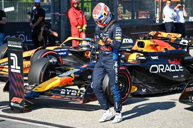 Imola, Italy: Max Verstappen Red Bull Racing Limited Oracle Red Bull Racing celebrate the poleposition 2024 F1 GP dell Emilia Romagna 2024 Qualifying section during FORMULA 1 MSC CRUISES GRAN PREMIO DELL EMILIA-ROMAGNA 2024 - Free Practice 3 and Qualifying, Formula 1 Championship in Imola, Italy, May 18 2024 Formula 1 Championship - FORMULA 1 MSC CRUISES GRAN PREMIO DELL EMILIA-ROMAGNA 2024 - Free Practice 3 and Qualifying  - ZUMAp169 20240518_zsa_p169_807 Copyright: xAlessioxMarini IPAxSportx