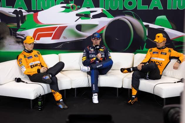 press conference, PK, Pressekonferenz PIASTRI Oscar (aus), McLaren F1 Team MCL38, portrait VERSTAPPEN Max (ned), Red Bull Racing RB20, portrait NORRIS Lando (gbr), McLaren F1 Team MCL38, portrait during the Formula 1 MSC Cruises Gran Premio del Made in Italy e Dell™Emilia-Romagne 2024, 7th round of the 2024 Formula One World Championship, WM, Weltmeisterschaft from May 17 to 19, 2024 on the Autodromo Enzo e Dino Ferrari, in Imola, Italy - F1 - EMILIA-ROMAGNA GRAND PRIX 2024 DPPI Panoramic  240518_R07_EMR_DP_JFR68981-Aprimorado-NR