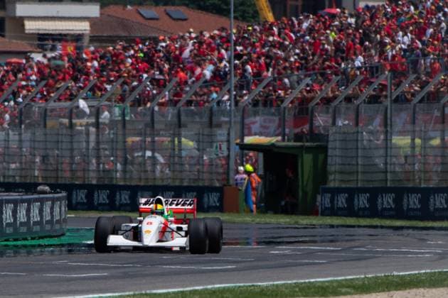 Sebastian Vettel Germany, racing driver drives demo laps in the 1993 McLaren MP 4 8 in memory of Ayrton Senna, who died in 1994 Brazil , ITA, Formula 1 World Championship, Grand Prix Emilia Romagna Imola, Autodromo Enzo e Dino Ferrari, Race, 19 05 2024 ITA, Formula 1 World Championship, Grand Prix Emilia Romagna Imola, Autodromo Enzo e Dino Ferrari, Race, 19 05 2024 Imola Copyright: xEibner-Pressefoto Memmlerx EP_MMR