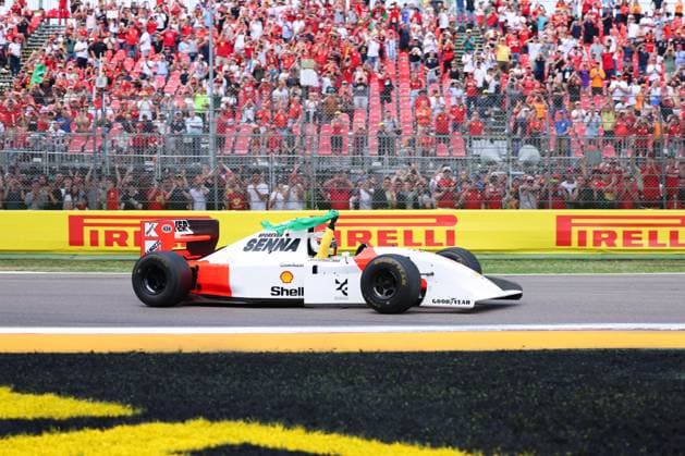Sebastian Vettel in Ayrton Sennas MP 4 8, ITA, Formula 1 World Championship, Grand Prix Emilia Romagna Imola, Autodromo Enzo e Dino Ferrari, Media Day, 19 05 2024 ITA, Formula 1 World Championship, Grand Prix Emilia Romagna Imola, Autodromo Enzo e Dino Ferrari, Media Day, 19 05 2024 Imola Copyright: xEibner-Pressefoto AnnikaxGrafx EP_AGF