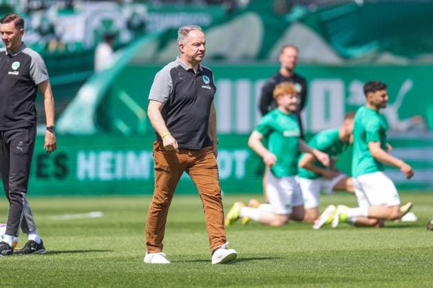19 05 2024, Football, Season 2023 2024, 2 Bundesliga, Matchday 34, Greuther Fürth FC Schalke 04, Alexander Zorniger SpVgg Greuther Fürth Fürth Stadion am Ronhof Bayern Germany xRHR PHOTO TRx Copyright: TimxRehbein RHR-FOTOx RHR-FOTO TR