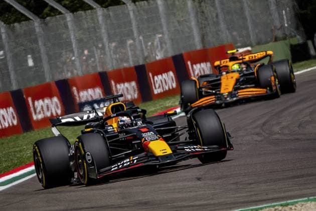 IMOLA - Max Verstappen (Red Bull Racing) in the lead during the Grand Prix of Emilia-Romagna at the Autodromo Enzo e Dino Ferrari circuit in Imola. ANP REMKO DE WAAL xVIxANPxSportx xxANPxIVx 498944124 originalFilename: 498944124.jpg