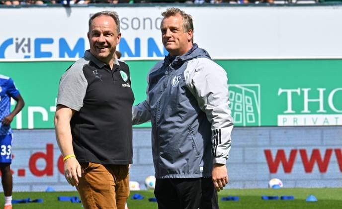 19 05 2024 Soccer Season 2023 2024 2 Soccer Bundesliga 34 Matchday SpVgg Greuther Fürth Kleeblatt FC Schalke 04 Sportfoto Zink xwoxzix DFL regulations prohibit any use of photographs as image sequences and or quasi video only for editorial use Alexander Zorniger Trainer SpVgg Greuther Fürth Michael Mike Büskens Bueskens Co Trainer Verbindungstrainer FC Schalke 04 S04