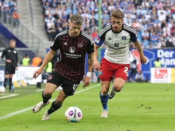 19 05 2024 Soccer Season 2023 2024 2 Soccer Bundesliga 34 Matchday Hamburger SV HSV 1 FC Nürnberg FCN Club Sportfoto Zink DaMa xdaxmax DFL regulations prohibit any use of photographs as image sequences and or quasi video only for editorial use Jannik Hofmann 43, 1 FC Nürnberg FCN Miro Muheim 28, Hamburger SV HSV