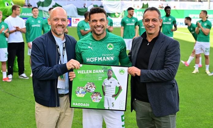 19 05 2024 Soccer Season 2023 2024 2 Soccer Bundesliga 34 Matchday SpVgg Greuther Fürth Kleeblatt FC Schalke 04 Sportfoto Zink xwoxzix DFL regulations prohibit any use of photographs as image sequences and or quasi video only for editorial use Holger Schwiewagner Managing Director Vice President SpVgg Greuther Fürth Oussama Haddadi 5, SpVgg Greuther Fürth Rachid Azzouzi Sports Director Managing Director Sport SpVgg Greuther Fürth Farewell