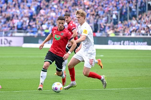 19 05 2024, Soccer, 2 Bundesliga, 34 Matchday Season 2023 2024, Hannover 96 Holstein Kiel, Enzo Leopold Hannover96 , Tom Rothe Holstein Kiel xRHR PHOTO TKx Copyright: RHR-FOTOx RHR-FOTO TK