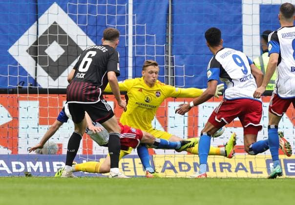 19 05 2024 Soccer Season 2023 2024 2 Soccer Bundesliga 34 Matchday Hamburger SV HSV 1 FC Nürnberg FCN Club Sportfoto Zink DaMa xdaxmax DFL regulations prohibit any use of photographs as image sequences and or quasi video only for editorial use Goal Goal Shot to 2 1 Goalscorer Lukasz Poreba 6, Hamburger SV HSV vs Jan Reichert 31, 1 FC Nürnberg FCN