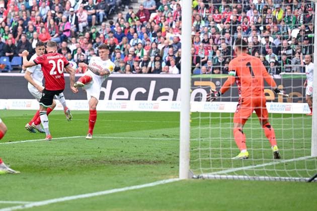 19 05 2024, Soccer, 2 Bundesliga, Matchday 34 Season 2023 2024, Hannover 96 Holstein Kiel, Nicolai Remberg Holstein Kiel with a scoring chance xRHR PHOTO TKx Copyright: RHR-FOTOx RHR-FOTO TK
