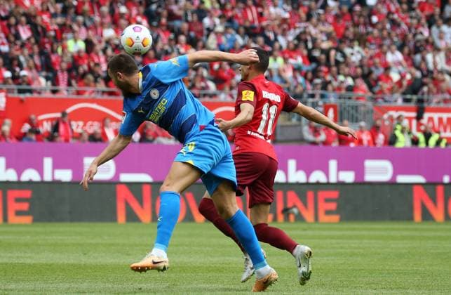 19 05 2024, Football, 2 Bundesliga, FC Kaiserslautern Eintracht Braunschweig, Matchday 34, Season 2023 24, Fritz Walter Stadion, Kaiserslautern, Germany, zmdz, DFB DFL regulations prohibit any use of photographs as image sequences and or quasi video FC Kaiserslautern Eintracht Braunschweig