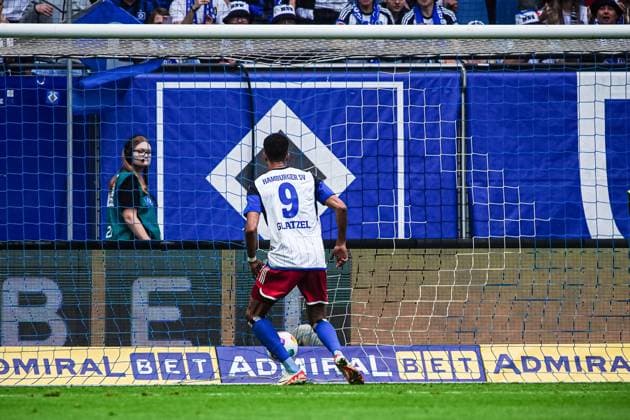Goal to 3 1 Robert Glatzel Hamburger SV, 09 GER, Hamburger SV vs 1 FC Nuernberg, Football, 2 Bundesliga, Matchday 34, Season 2023 2024, 19 05 2024 DFL REGULATIONS PROHIBIT ANY USE OF PHOTOGRAPHS AS IMAGE SEQUENCES AND OR QUASI VIDEO GER, Hamburger SV vs 1 FC Nuernberg, Football, 2 Bundesliga, Matchday 34, Season 2023 2024, 19 05 2024 Hamburg Copyright: xEibner-Pressefoto MarcelxvonxFehrnx EP_MFN