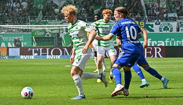19 05 2024 Soccer Season 2023 2024 2 Soccer Bundesliga 34 Matchday SpVgg Greuther Fürth Kleeblatt FC Schalke 04 Sportfoto Zink xwoxzix DFL regulations prohibit any use of photographs as image sequences and or quasi video only for editorial use Jomaine Consbruch 14, SpVgg Greuther Fürth Lino Tempelmann 10, FC Schalke 04 S04