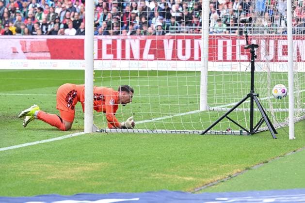 19 05 2024, Football, 2 Bundesliga, Matchday 34 Season 2023 2024, Hannover 96 Holstein Kiel, Lewis Holtby Holstein Kiel scores the goal to make it 1 0 xRHR PHOTO TKx Copyright: RHR-FOTOx RHR-FOTO TK