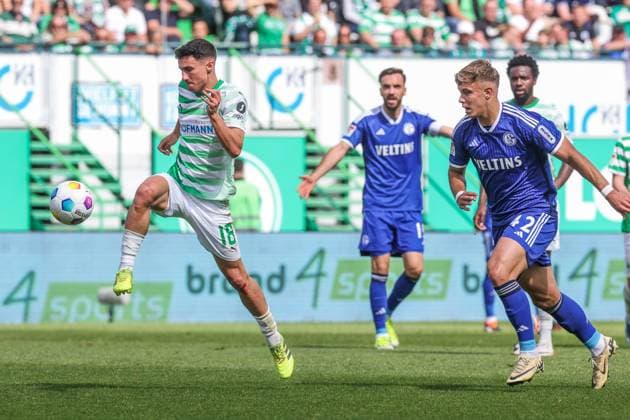 19 05 2024, Soccer, Season 2023 2024, 2 Bundesliga, Matchday 34, Greuther Fürth FC Schalke 04, f l Marco Meyerhöfer SpVgg Greuther Fürth , Keke Topp FC Schalke 04 Fürth Stadion am Ronhof Bayern Germany xRHR PHOTO TRx Copyright: TimxRehbein RHR-FOTOx RHR-FOTO TR